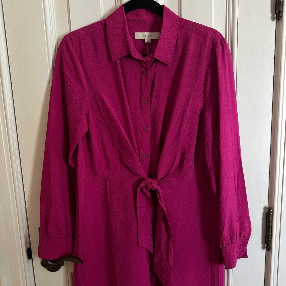 NWT Loft Long-sleeved Pink Button-down Dress. Fuchsia. Tie Waist. Above Knee. 8